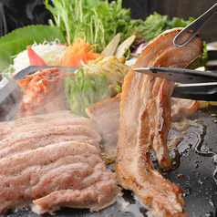 韓国料理 金の豚 きんのぶたの特集写真