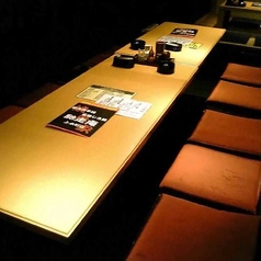 少人数でのご相談や大切な方との会食に最適な半個室席です♪パーテーションの仕切りにより、適度なプライバシーが保たれた安心の空間◎