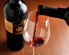 月替りのおすすめワインも豊富♪