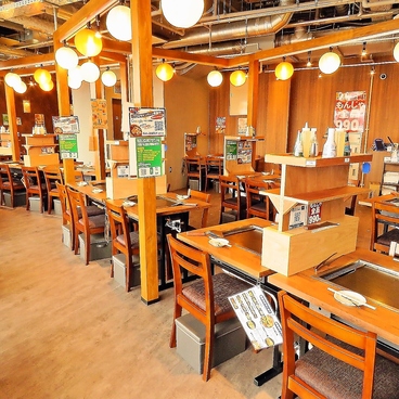 もんじゃ酒場 だしや 本厚木店の雰囲気1