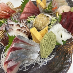 まぐろ赤身いかくじら　(にんにく・生姜)穴子　(わさび・たれ)甘えびひらめ