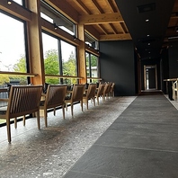 優雅な空間のなかで、心を込めておもてなしいたします。