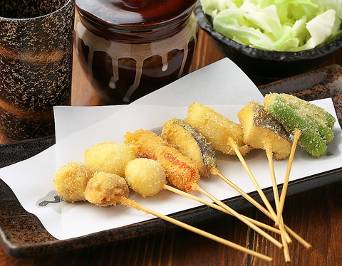 nH Re ZAZA DINING  UU _CjO