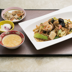 110.焼きそばセット