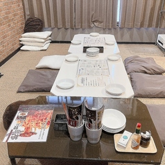 ソファ席も充実ご用意!3~8名もゆったりと座れます♪宴会コースは飲み放題付き4000円(税込)~ご用意致しております♪もちろん個室席もございます。【塚本/居酒屋/バル/ワイン/イタリアン/女子会/宴会/飲み放題/貸切】