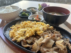 イリゼ風鉄板ダブダブ定食