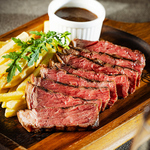 赤身肉のグリルステーキ