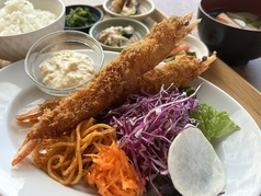 自家製タルタル有頭エビフライ定食