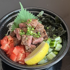 宮崎牛特選ロースサイコロステーキ丼