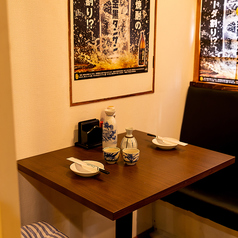 温かみあるオレンジ色の灯りと和を基調とした落ち着いた雰囲気の空間♪さく飲みやご友人様との気兼ねない飲み会にも◎神田での宴会はお任せ下さい！！