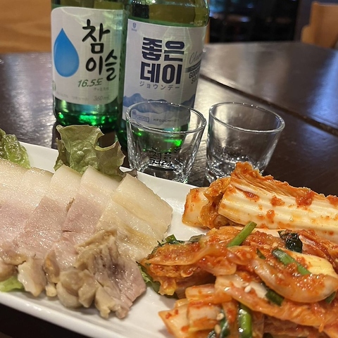 板宿駅からすぐ!!本格的な韓国料理が食べられるお店◎