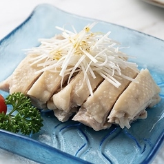 白切鶏（自家製蒸し鶏）