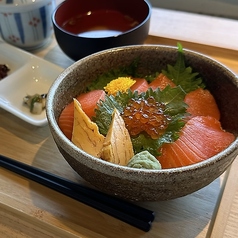 サーモン親子丼