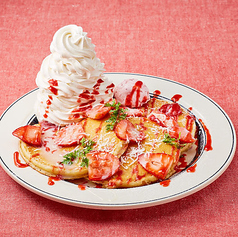 練乳ストロベリーパンケーキ