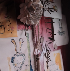 店内に飾られているオブジェがとても可愛く、カメラ女子が喜ぶ空間となっております。