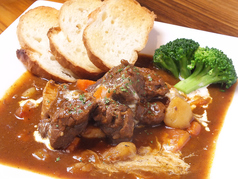 ビーフシチュー（バケット付き）