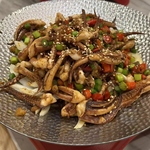 素材の深い味わいを引き出した料理がずらりと並びます！リラックスしてお食事をお楽しみください◎