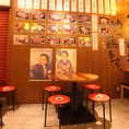 レトロでハイカラな昭和の大衆酒場をイメージ