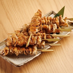 当店名物 やみつきとり皮パリパリ串【3本】
