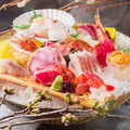 料理メニュー写真 天然鮮魚のお造り盛り合わせ 三種盛り