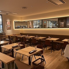 TO THE HERBS トゥザハーブス ディアモール大阪店の雰囲気3