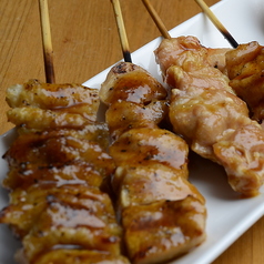 串盛り合わせタレ(鶏串5本)