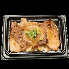 「雲龍」の牛カルビ丼