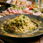 平日ランチはお得なセットで♪ドリンクバー付きでごゆっくりお過ごしください！