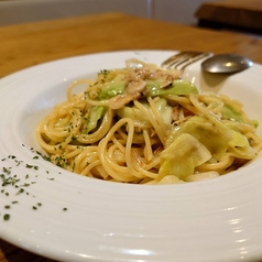 桜エビと春キャベツのアンチョビパスタ