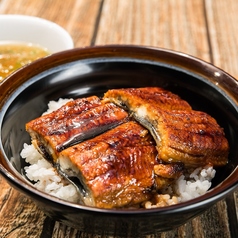 ふっくら香ばしく焼き上げた秘伝のタレが決め手！