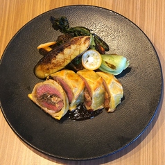 予約限定　蝦夷鹿しんたまとフォアグラのパイ包み