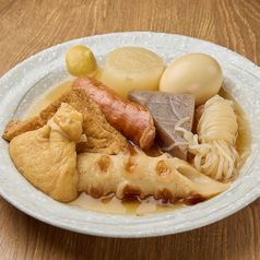 当店自慢のおでん各種！お得な盛り合わせもご用意！の写真