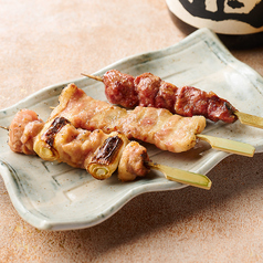 1人一皿おすすめ串焼き3本盛り合わせ