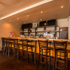 〈カウンター席2名×3〉カウンターのお席もございますので、デートでのご利用にもおすすめです◎