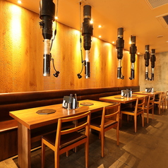 【テーブル席：2名×7卓】