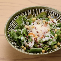温玉シーザーサラダ