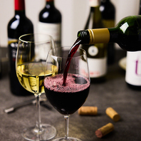 美味しい料理とお酒を楽しめる飲み放題付きコースも