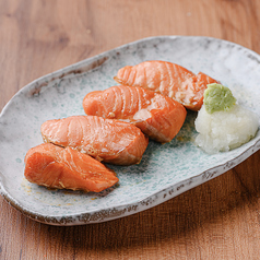 サーモンにんにく醤油漬け