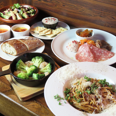 デートや女子会にも最適♪オシャレな店内で美味しいワインや料理が楽しめるお店