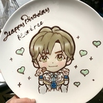 東京基地名物のイラストプレート♪期間限定、無料サービスのお得なコースも！