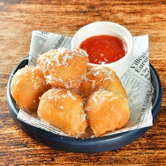 チーズたっぷりフリットピザ