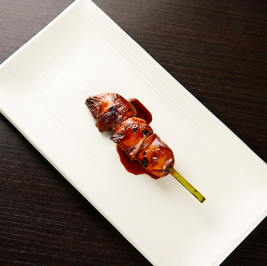 限定の白レバーは、『コレが食べたいから来たんだ!!』と言われる程美味さ☆