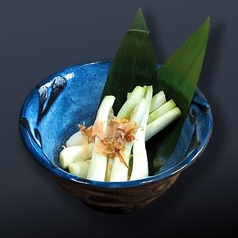 島らっきょう塩揉み