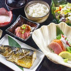 昼は定食 夜は酒場 大衆食堂みなみの特集写真