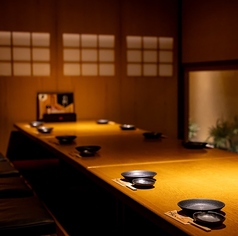 様々なタイプの半個室、個室をご用意しております♪こちらは3名様～8名様までご利用可能です。※ご予約状況によりお席を変更させていただく場合がございます。ご了承ください。