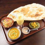 カレーやライス、プレーンナンはおかわり自由！辛さもお選びいただけますのでお好みに合わせてどうぞ