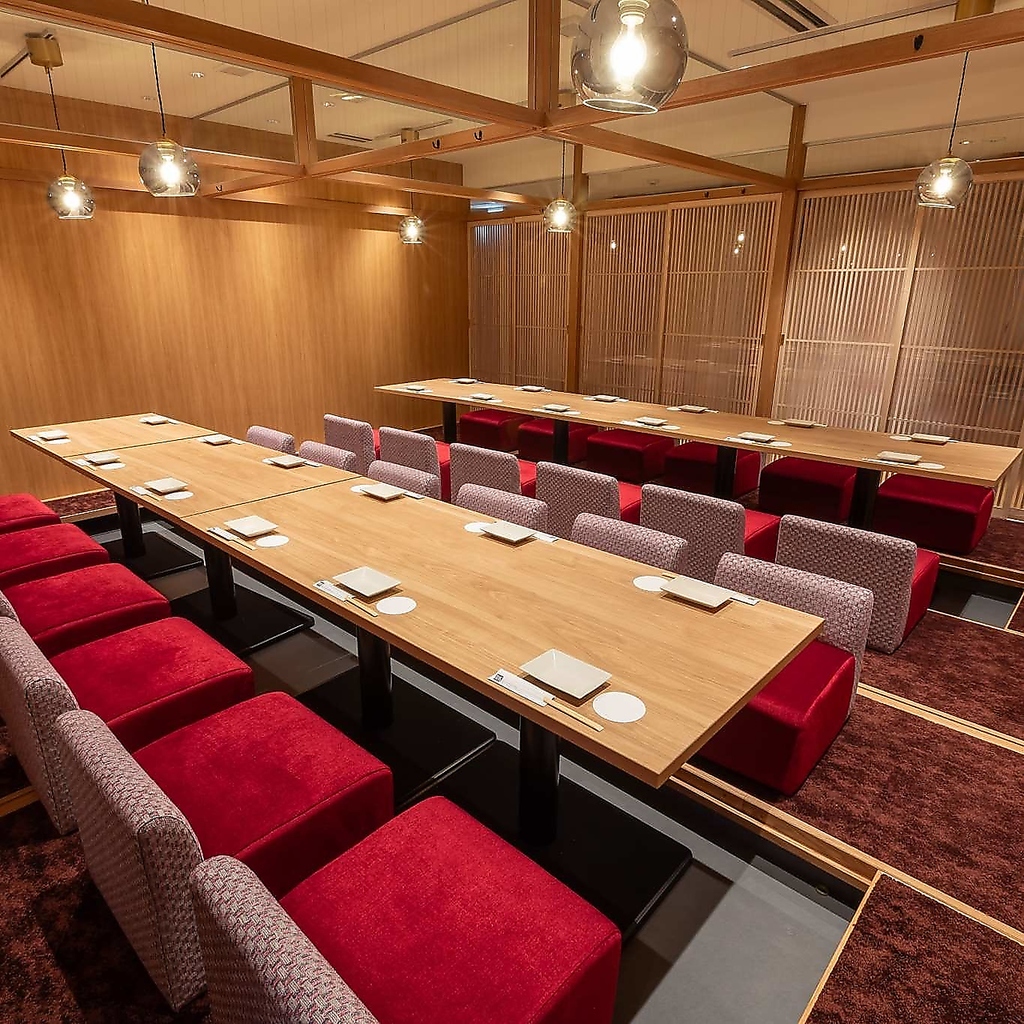 周りを気にせずお過ごしいただける完全個室は宴会に最適！宴会のご予約はお早めに◎