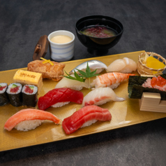 こだわりの仕入れと、光る職人技をご賞味あれ！