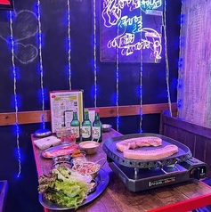 サムギョプサル&amp;韓国チキン プルタッチキンの写真
