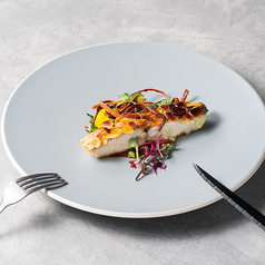 旬の鮮魚のアーモンド鱗焼き